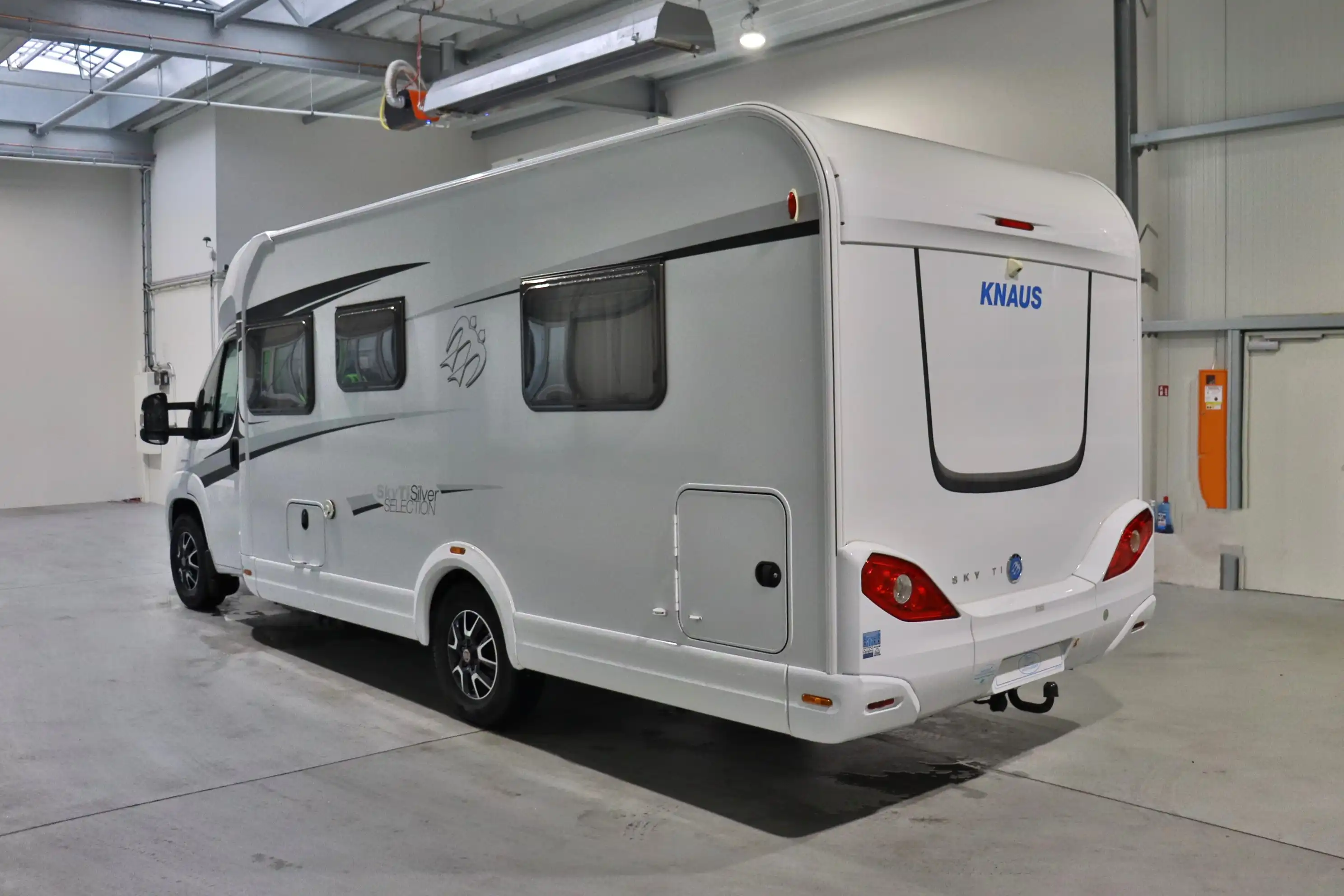KNAUS Sky TI 700 MX Silver Selection